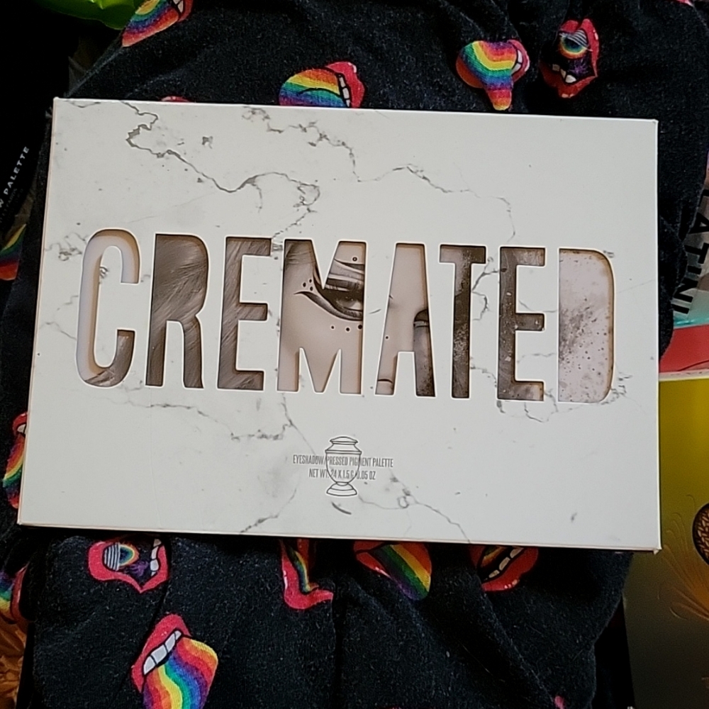 NEW IN BOX Jeffree Star Cosmetics "Cremated" eyeshadow palette